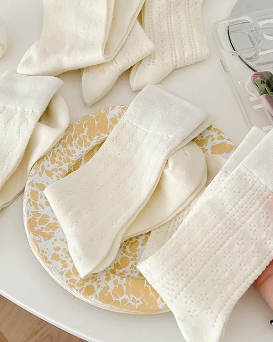 on Ins Style Cream White Girls' Medium Socks